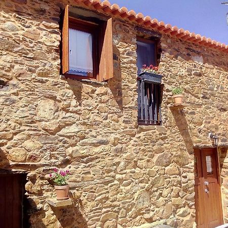 Refugio Do Raposo/Casa Deneb Villa Montes da Senhora Bagian luar foto